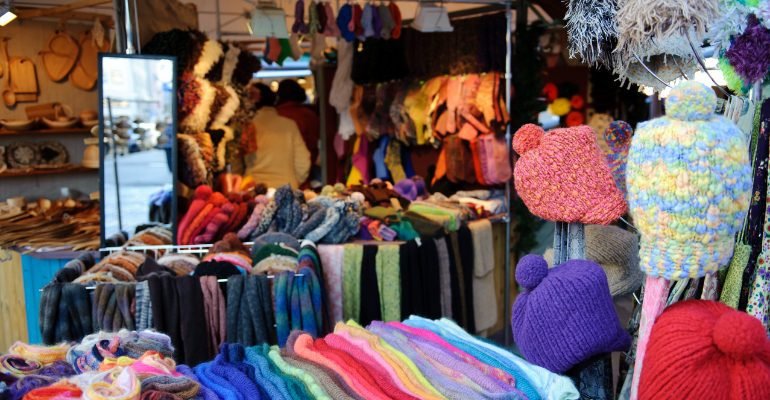 e-commerce store for selling garments